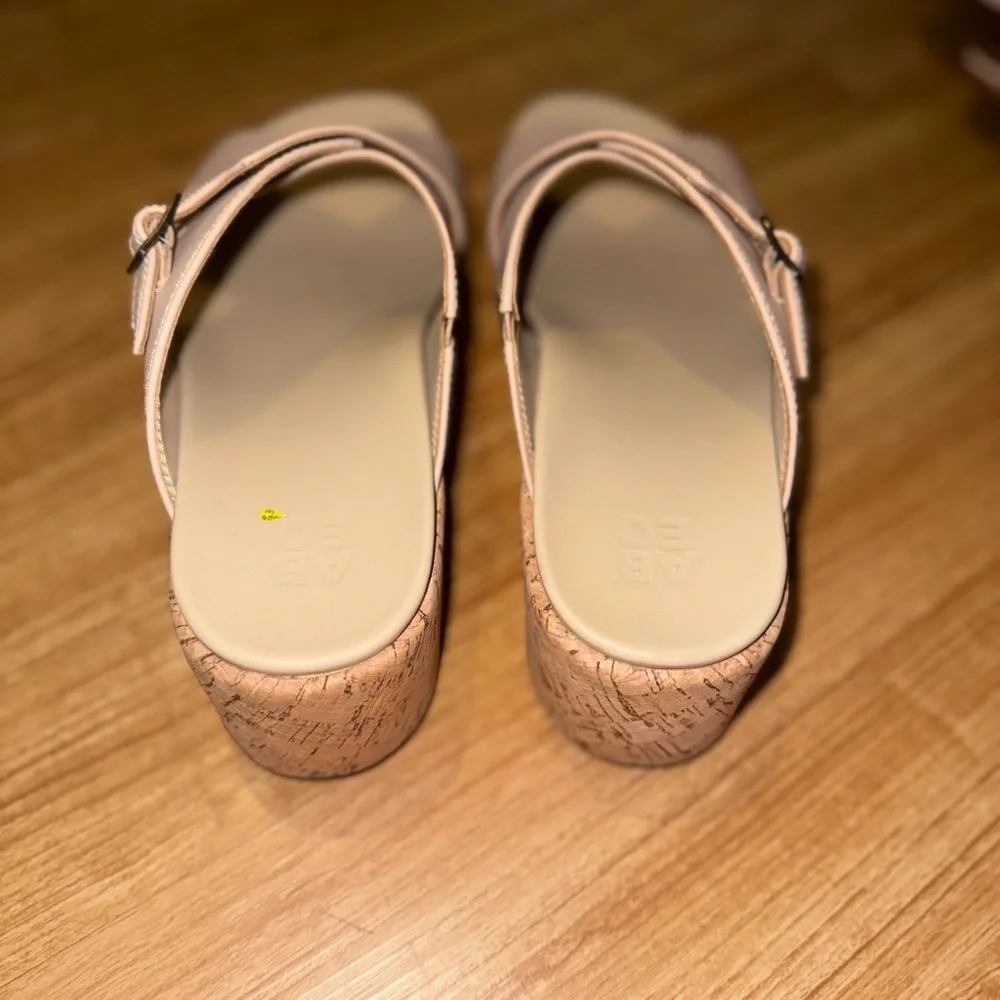 Women’s ABEO Solstice Cross Slide Cuban Sand size 7